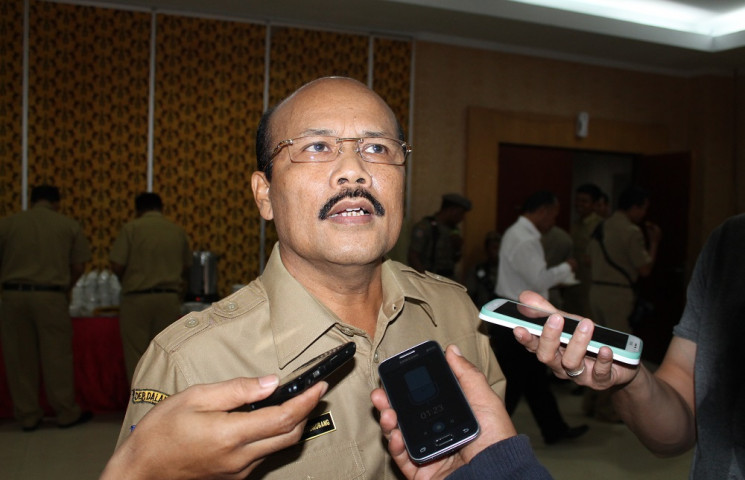 Gubernur Larang Pungutan Liar di SKPD
